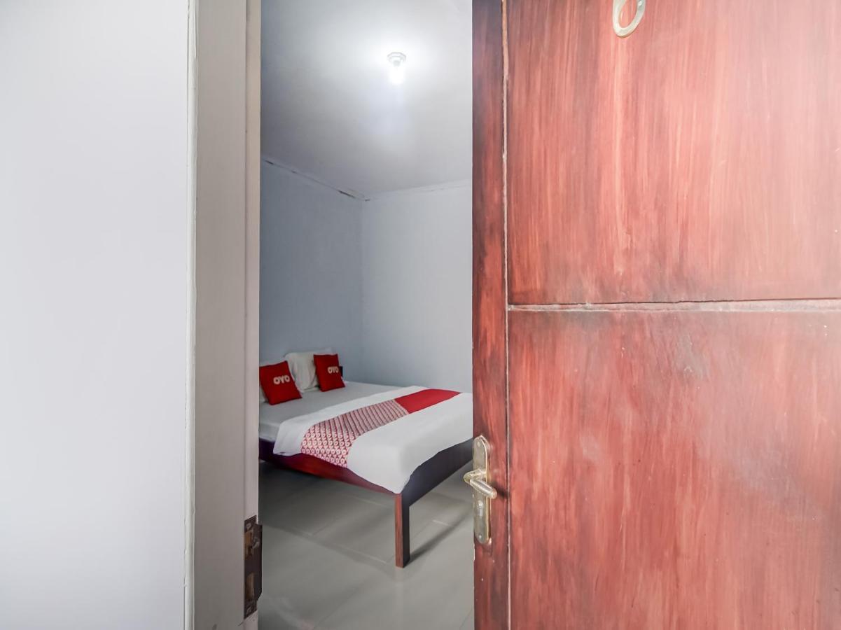 Oyo 90988 Tangkoko Jungle Homestay Rinondoran Esterno foto