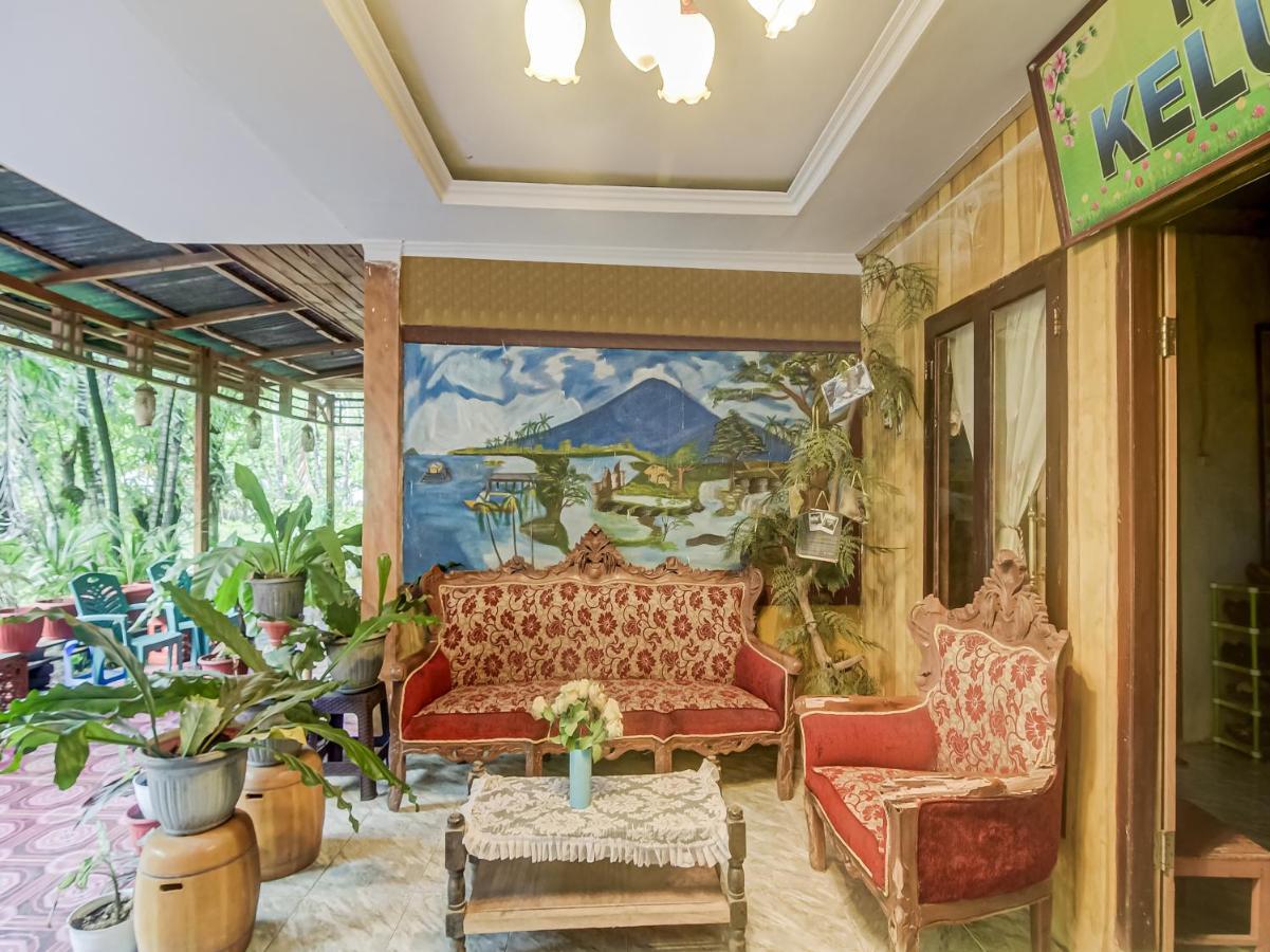 Oyo 90988 Tangkoko Jungle Homestay Rinondoran Esterno foto